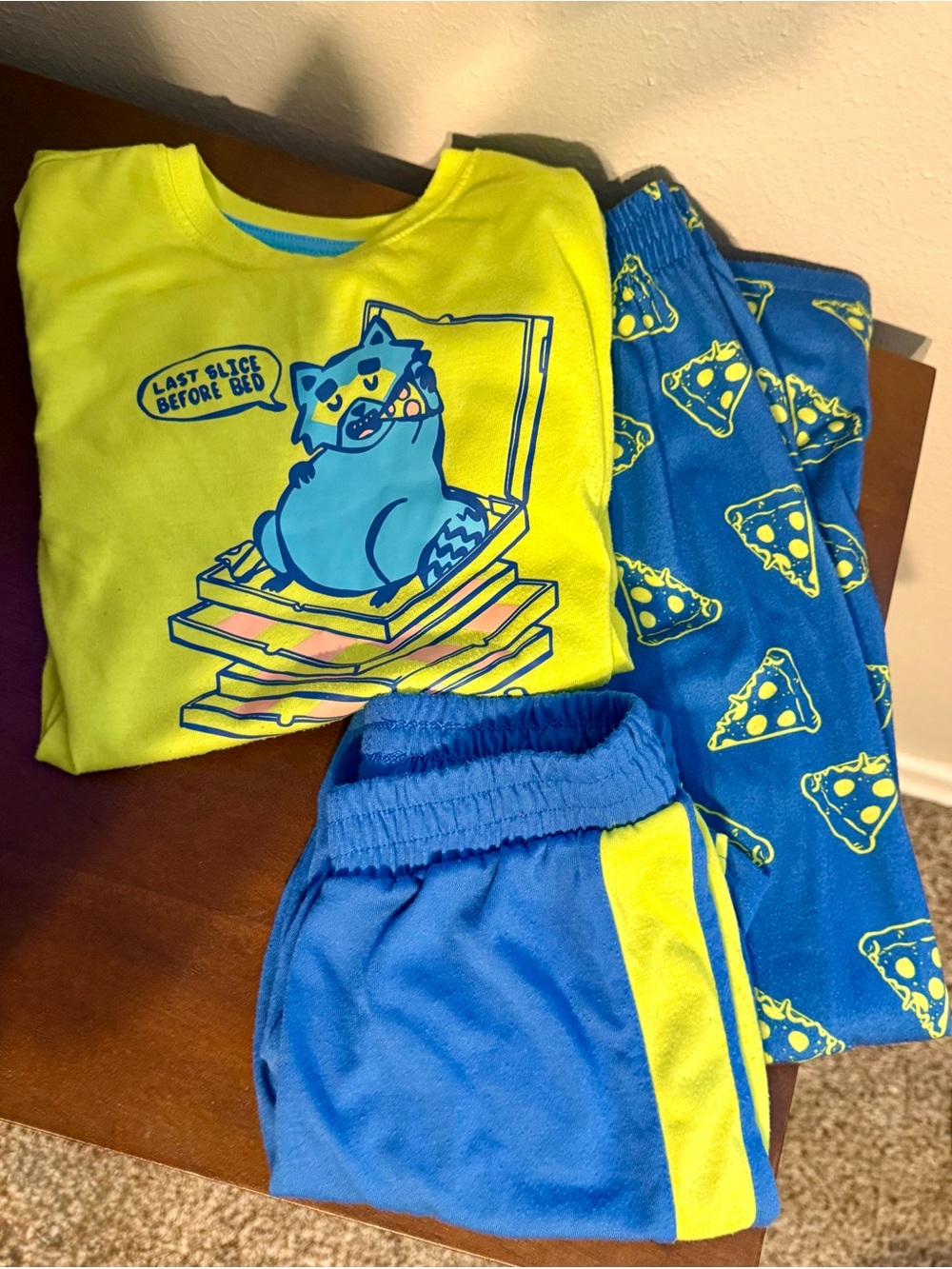 Cat & Jack Bright Yellow and Blue Pizza Cat Pajama Set
